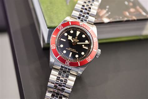 tudor black bay burgundy 2023|tudor burgundy style.